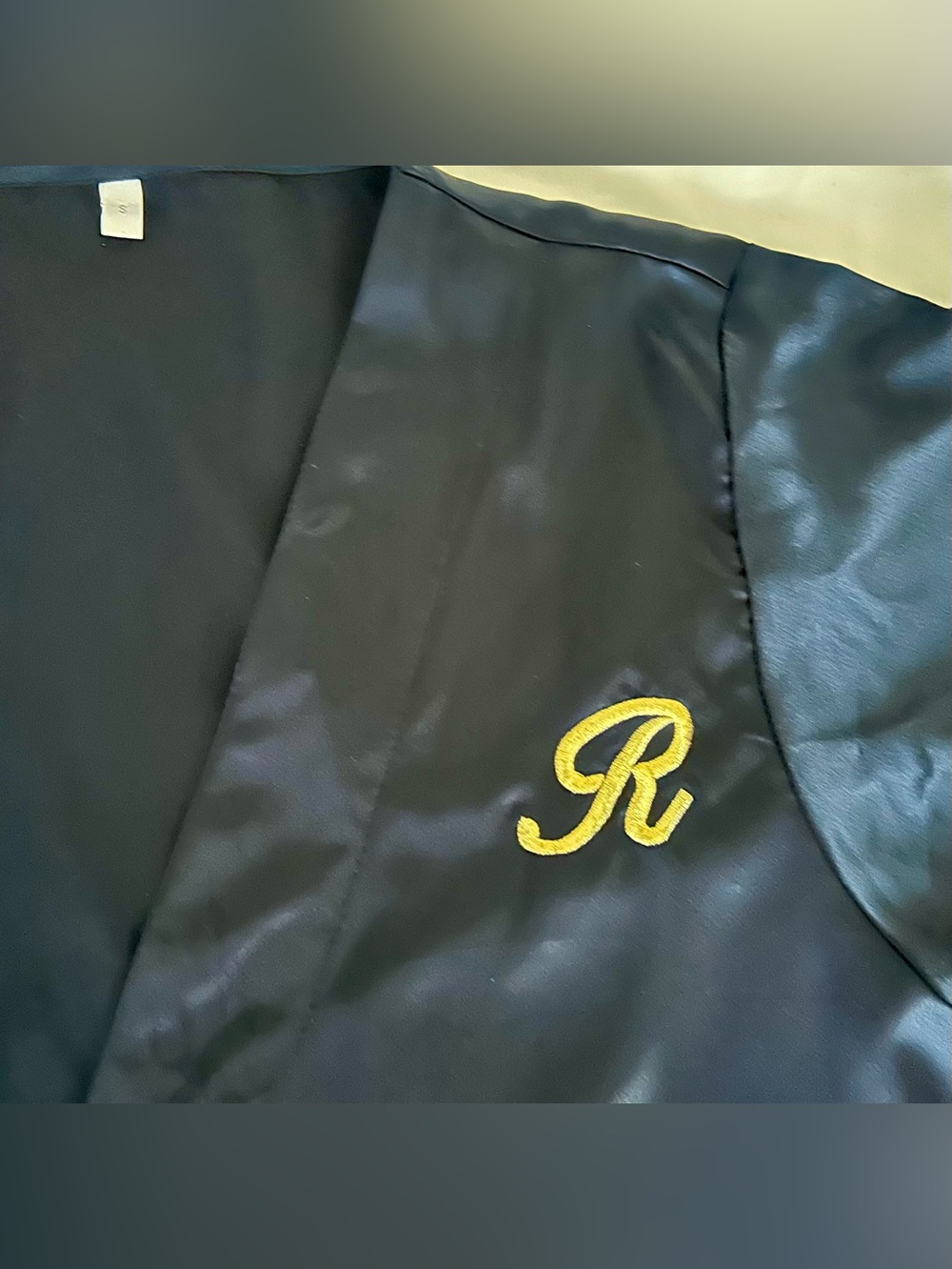 Women’s Short Satin Monogrammed “R” Robe - Picture 5 of 10